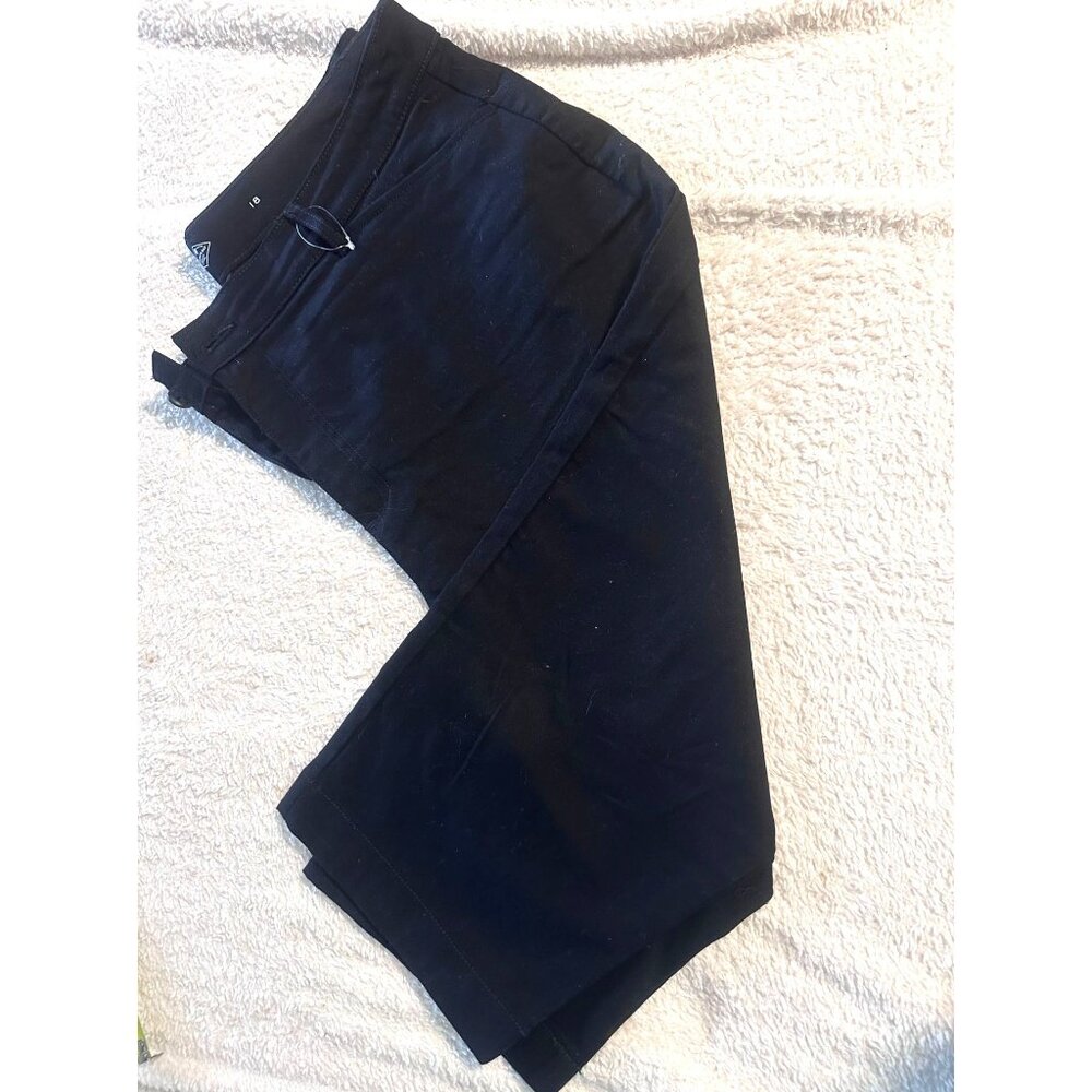 St. Johns Bay Womens Capri Pants Black Cotton Blend Button Closure Size 18